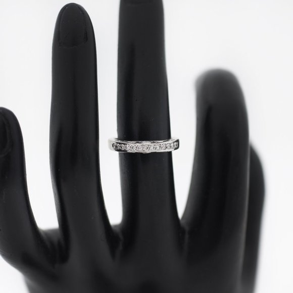 Na Hoku Jewelry - Na Hoku 18K Gold Diamond Wedding Band
